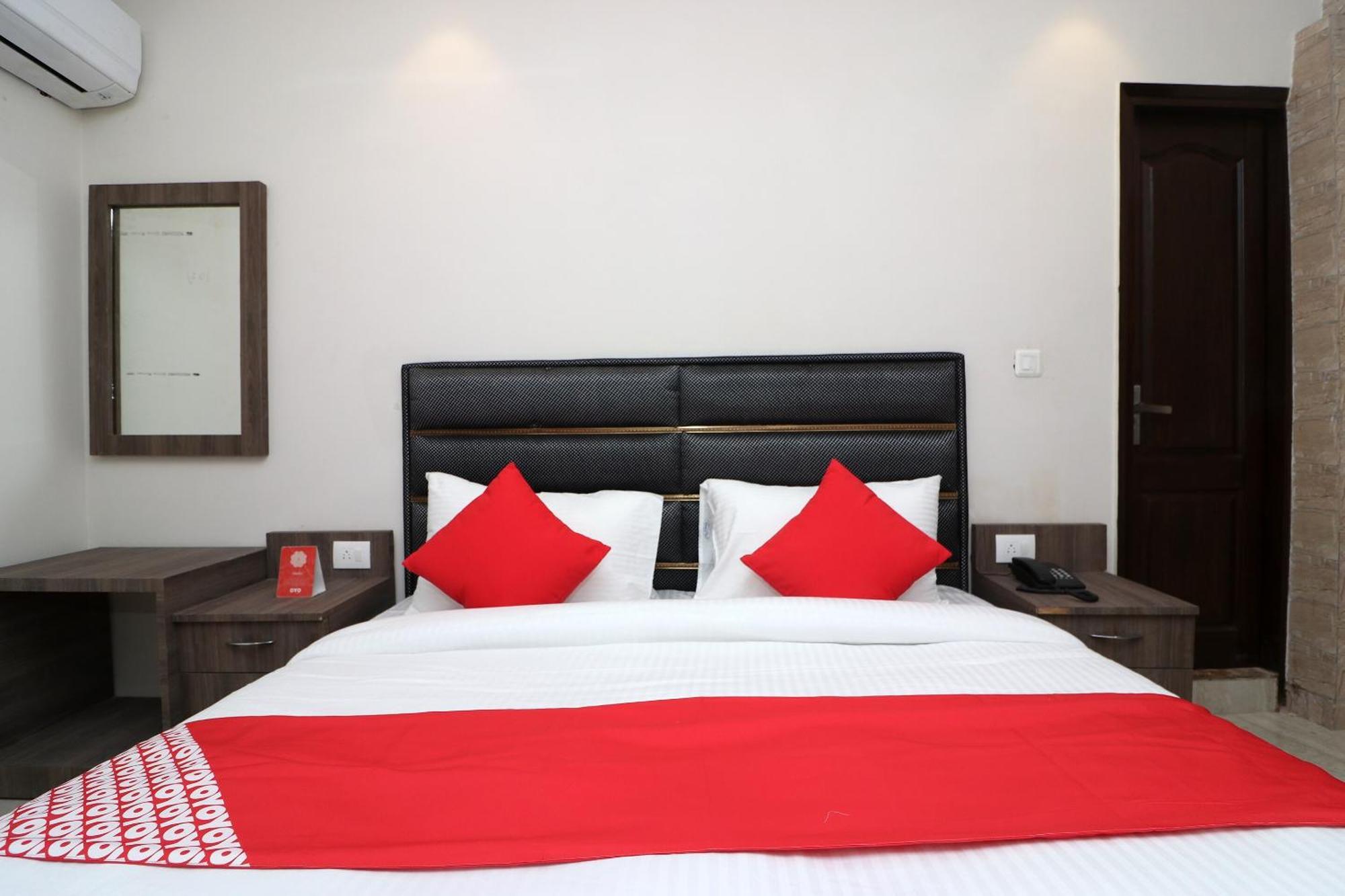 Oyo Flagship Doraemon Residency Hotel 3*